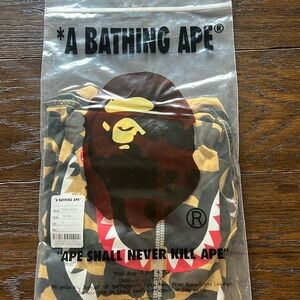 New size small Bape shark t shirt